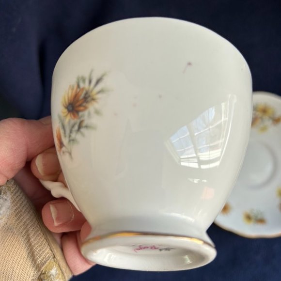 VTG Crown Royal  Bone China Teacup and Saucer - Picture 3 of 6